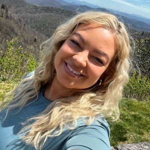 Meet your Posher, Sara